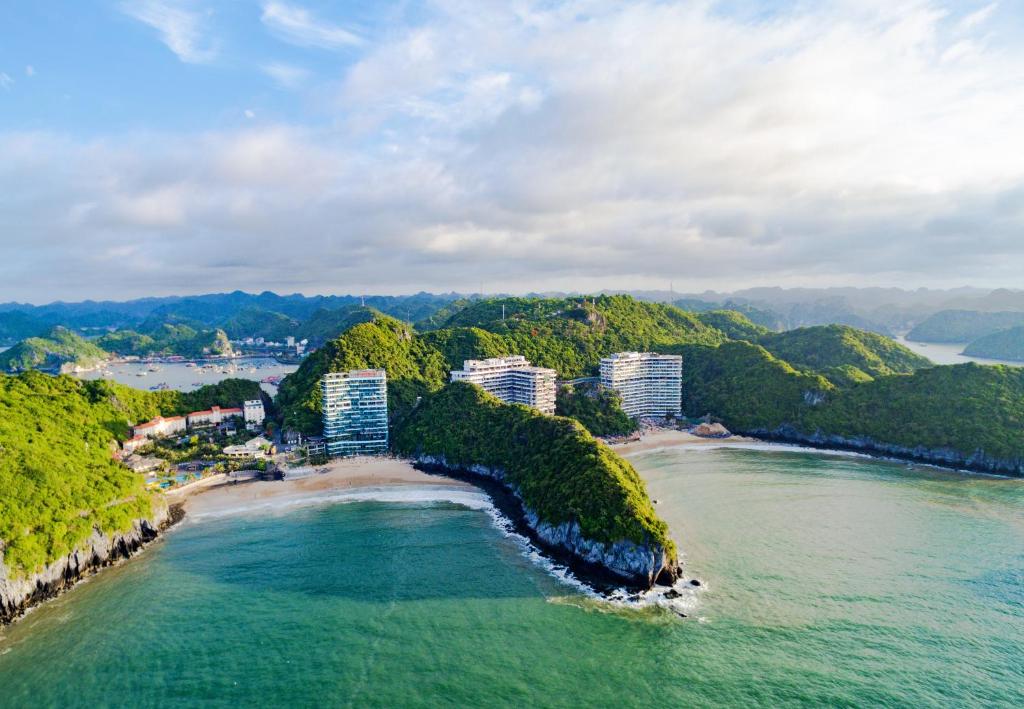 Flamingo Cát Bà Resort Managed by Flamingo Hotels & Resorts – Ha Long Bay