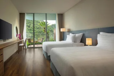 Premier Central - Mountain Twin — Flamingo Cát Bà Resort Managed by Flamingo Hotels & Resorts